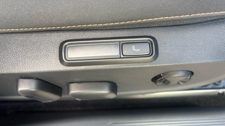 CUPRA Born 170kW e-Boost V3 59kWh 5dr Auto Electric Hatchback